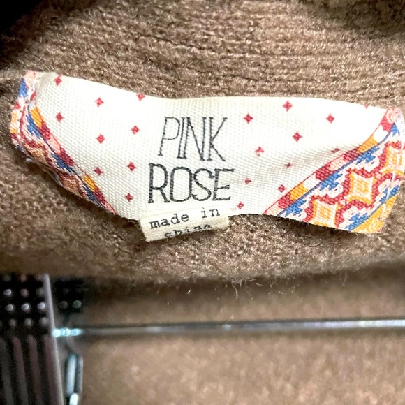 Pink Rose oversized color block cardigan with front pockets. Good condition. - Picture 4 of 5